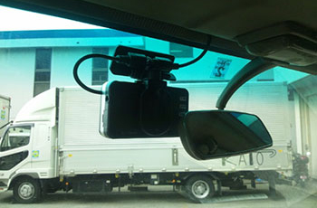 ドライブレコーダー